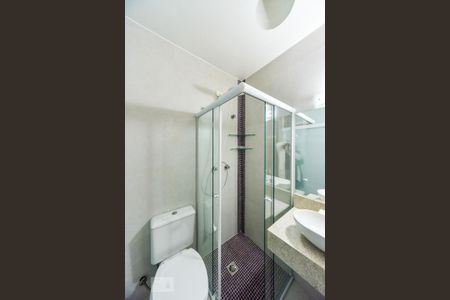 Casa à venda com 460m², 5 quartos e 5 vagas Casa à venda com 460m², 5 quartos e 5 vagasBanheiro da Suíte 3