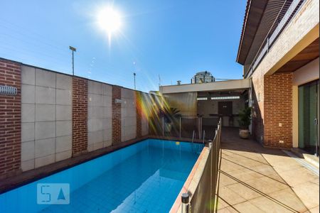 Casa à venda com 460m², 5 quartos e 5 vagas Casa à venda com 460m², 5 quartos e 5 vagasPiscina
