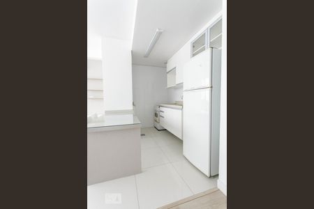 Cozinha de apartamento à venda com 1 quarto, 44m² em Rio Branco, Porto Alegre