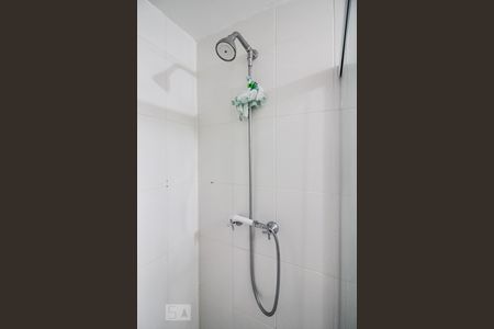 Banheiro de apartamento para alugar com 2 quartos, 74m² em Vila Nova Alba, São Paulo
