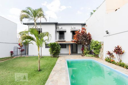 Casa para alugar com 490m², 4 quartos e 3 vagasFachada Posterior