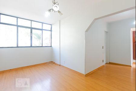 Apartamento para alugar com 69m², 3 quartos e sem vagaSALA