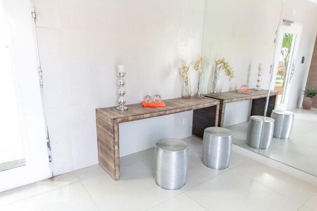 Apartamento para alugar com 82m², 3 quartos e 2 vagasEntrada 