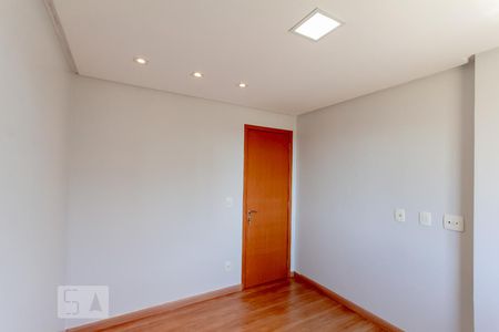 Apartamento para alugar com 82m², 3 quartos e 2 vagasQuarto 2
