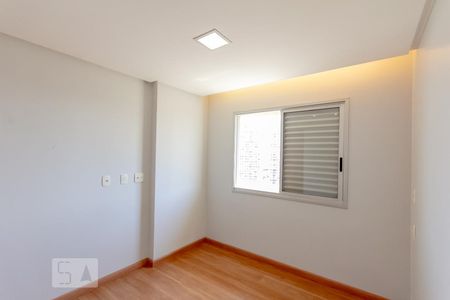 Apartamento para alugar com 82m², 3 quartos e 2 vagasQuarto 2