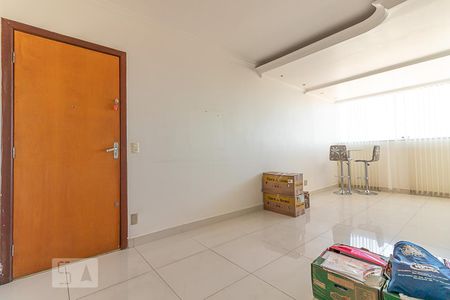 Sala de apartamento para alugar com 3 quartos, 75m² em Santa Inês, Belo Horizonte