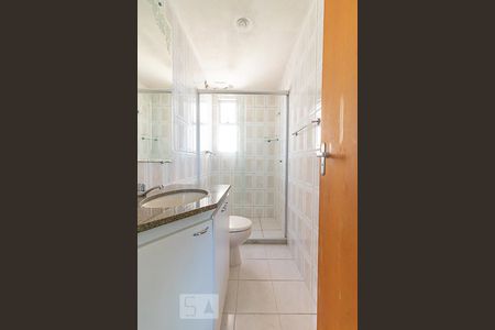 Banheiro de apartamento para alugar com 3 quartos, 75m² em Santa Inês, Belo Horizonte