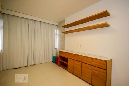 Sala de apartamento para alugar com 1 quarto, 60m² em Copacabana, Rio de Janeiro