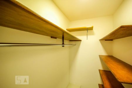 Suite de apartamento para alugar com 1 quarto, 60m² em Copacabana, Rio de Janeiro