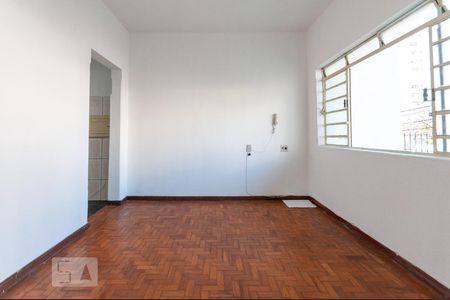 Sala de apartamento para alugar com 2 quartos, 80m² em Centro, Campinas