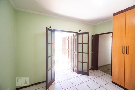 Casa à venda com 550m², 3 quartos e 8 vagas Casa à venda com 550m², 3 quartos e 8 vagasQuarto 1