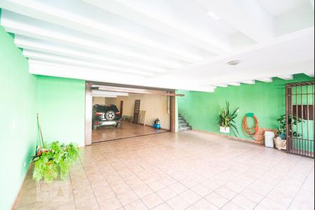 Casa à venda com 550m², 3 quartos e 8 vagas Casa à venda com 550m², 3 quartos e 8 vagasGaragem