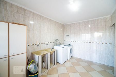 Casa à venda com 550m², 3 quartos e 8 vagas Casa à venda com 550m², 3 quartos e 8 vagasLavanderia