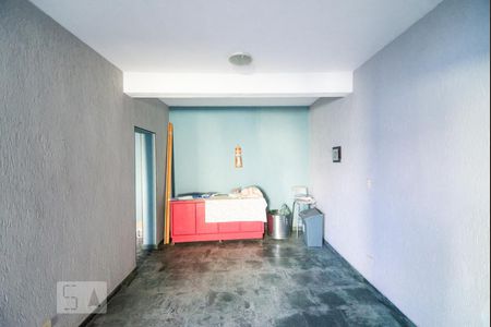 Casa à venda com 550m², 3 quartos e 8 vagas Casa à venda com 550m², 3 quartos e 8 vagasÁrea de Serviço