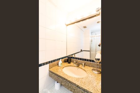 Apartamento para alugar com 50m², 1 quarto e 1 vaga Apartamento para alugar com 50m², 1 quarto e 1 vagaBanheiro