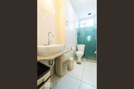 Banheiro Social de apartamento para alugar com 3 quartos, 92m² em Ingá, Niterói