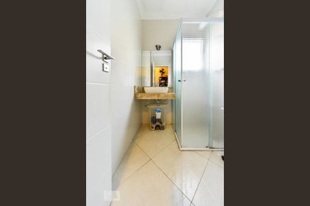 Casa à venda com 240m², 3 quartos e 5 vagasBanheiro da Suíte 2