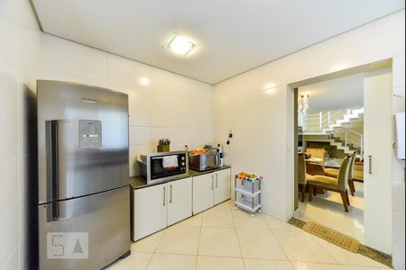 Casa à venda com 240m², 3 quartos e 5 vagasCozinha