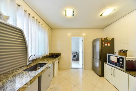 Casa à venda com 240m², 3 quartos e 5 vagasCozinha