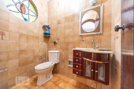 Banheiro Quarto 1 de casa para alugar com 3 quartos, 300m² em Santa Teresinha, Santo André