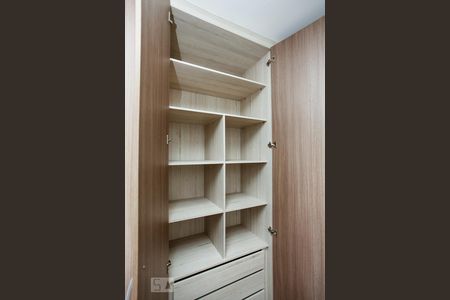 Quarto 1 de apartamento para alugar com 2 quartos, 60m² em Jardim Figueira, Guarulhos