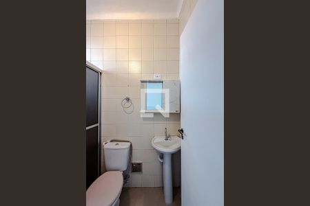 Banheiro de casa para alugar com 1 quarto, 49m² em Jardim da Glória, São Paulo