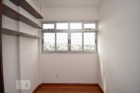 Quarto 1 de apartamento para alugar com 3 quartos, 70m² em Carlos Prates, Belo Horizonte