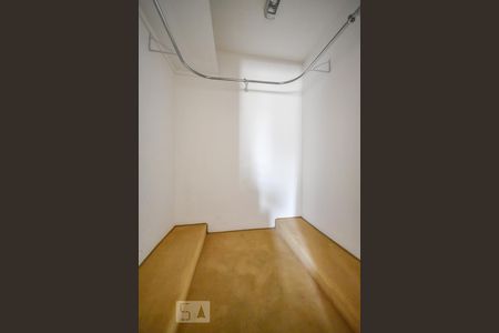 Apartamento à venda com 136m², 1 quarto e 2 vagasCloset da Suíte