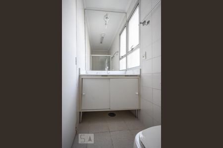 Apartamento à venda com 136m², 1 quarto e 2 vagasBanheiro da Suíte