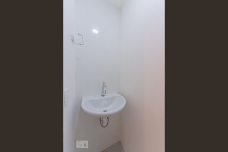 Apartamento para alugar com 75m², 2 quartos e sem vaga Apartamento para alugar com 75m², 2 quartos e sem vagaBanheiro de serviço