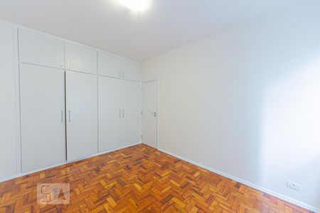 Apartamento para alugar com 75m², 2 quartos e sem vaga Apartamento para alugar com 75m², 2 quartos e sem vagaQuarto 2 - Armários