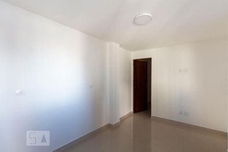 Sala e cozinha de casa para alugar com 1 quarto, 30m² em Vila do Encontro, São Paulo