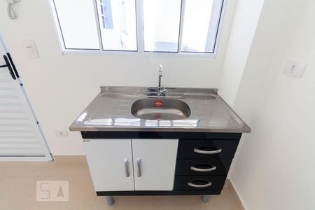 Cozinha de casa para alugar com 1 quarto, 30m² em Vila do Encontro, São Paulo