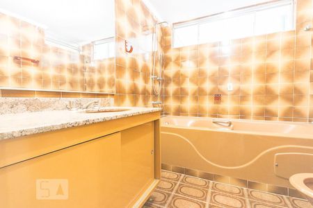 Banheiro de apartamento para alugar com 3 quartos, 160m² em Aclimação, São Paulo