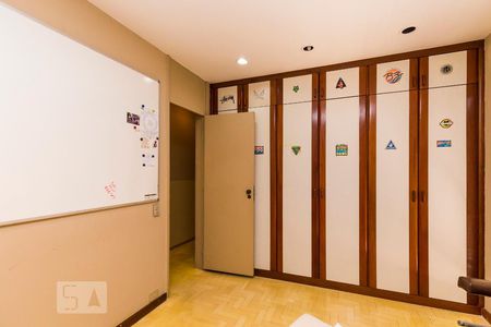 Apartamento à venda com 570m², 4 quartos e 3 vagasQuarto 1