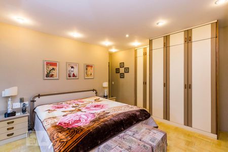 Apartamento à venda com 570m², 4 quartos e 3 vagasQuarto 4