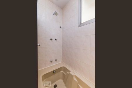 Apartamento à venda com 570m², 4 quartos e 3 vagasBanheiro do Quarto 3