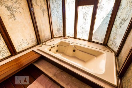 Apartamento à venda com 570m², 4 quartos e 3 vagasBanheiro do Quarto 4