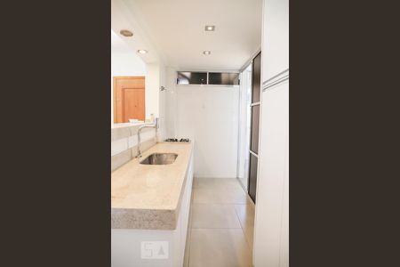 Apartamento à venda com 70m², 2 quartos e sem vagaCozinha