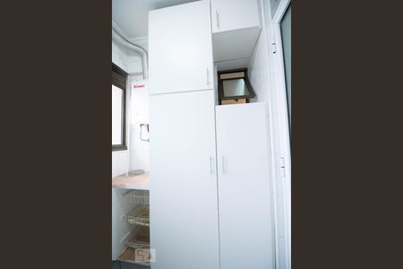 Apartamento à venda com 64m², 2 quartos e 2 vagasÁrea de Serviço