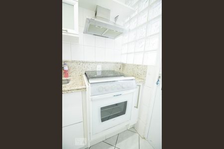 Apartamento à venda com 64m², 2 quartos e 2 vagasCozinha