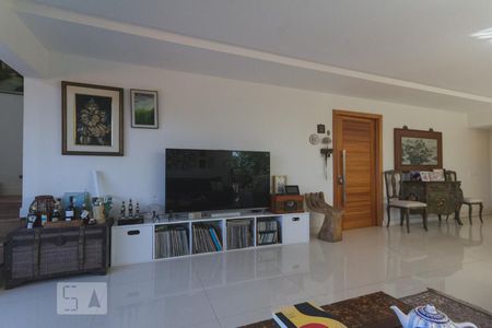 Sala de apartamento para alugar com 4 quartos, 300m² em Barra da Tijuca, Rio de Janeiro