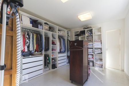 Apartamento para alugar com 300m², 4 quartos e 2 vagasCloset da Suíte 3