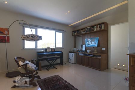 Apartamento para alugar com 300m², 4 quartos e 2 vagasSala de TV
