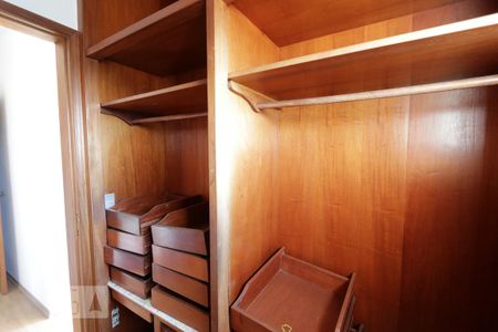 Apartamento à venda com 234m², 4 quartos e 3 vagassuite