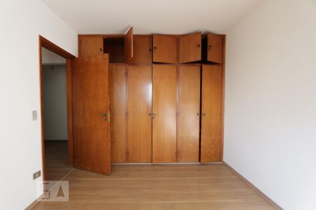 Apartamento à venda com 234m², 4 quartos e 3 vagasquarto 2