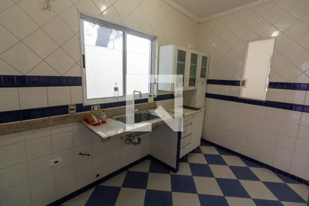 Casa à venda com 240m², 3 quartos e 4 vagasCozinha