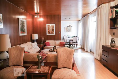 Sala de apartamento para alugar com 3 quartos, 150m² em Bela Vista, São Paulo