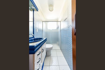 Apartamento à venda com 67m², 2 quartos e 1 vagaBanheiro Social