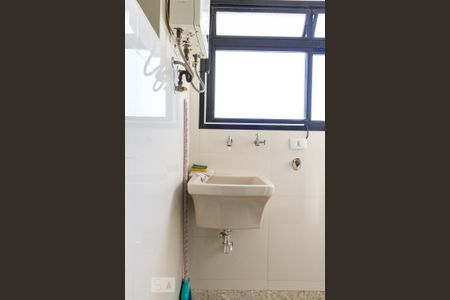 Apartamento à venda com 76m², 3 quartos e 1 vaga Apartamento à venda com 76m², 3 quartos e 1 vagaArea de Serviço - Tanque